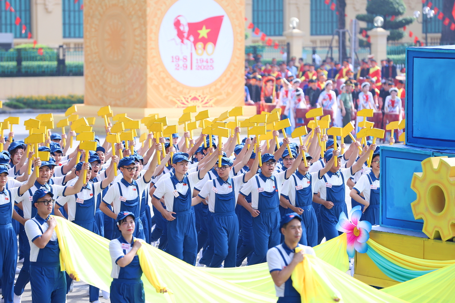 กรรมกรเวียดนาม:เปลี่ยนแปลงใหม่อย่างมีความคิดสร้างสรรค์และเพิ่มผลิตภาพแรงงาน